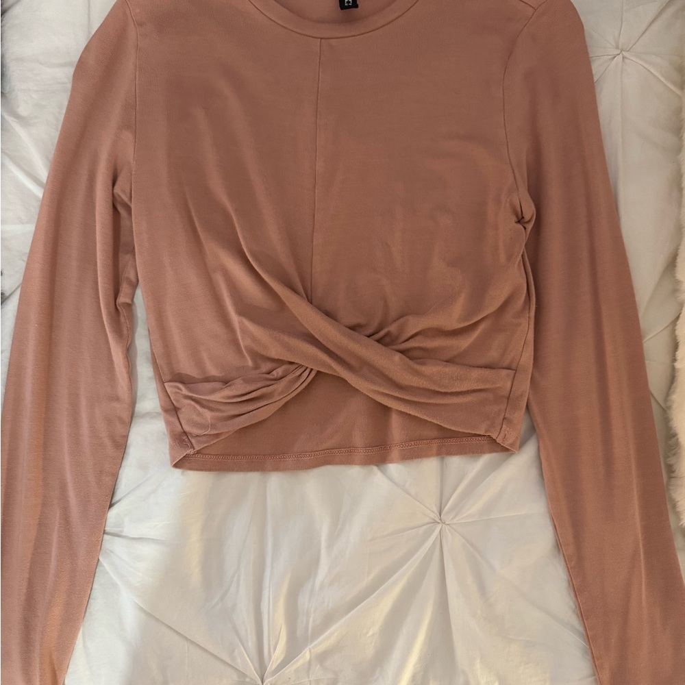 H&M Dusty Pink Long Sleeve Twist Crop Top
